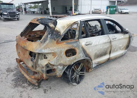 2022 Mercedes-Benz Glc 300 Suv from USA, damaged, VIN W1N0G8DB9NV341860